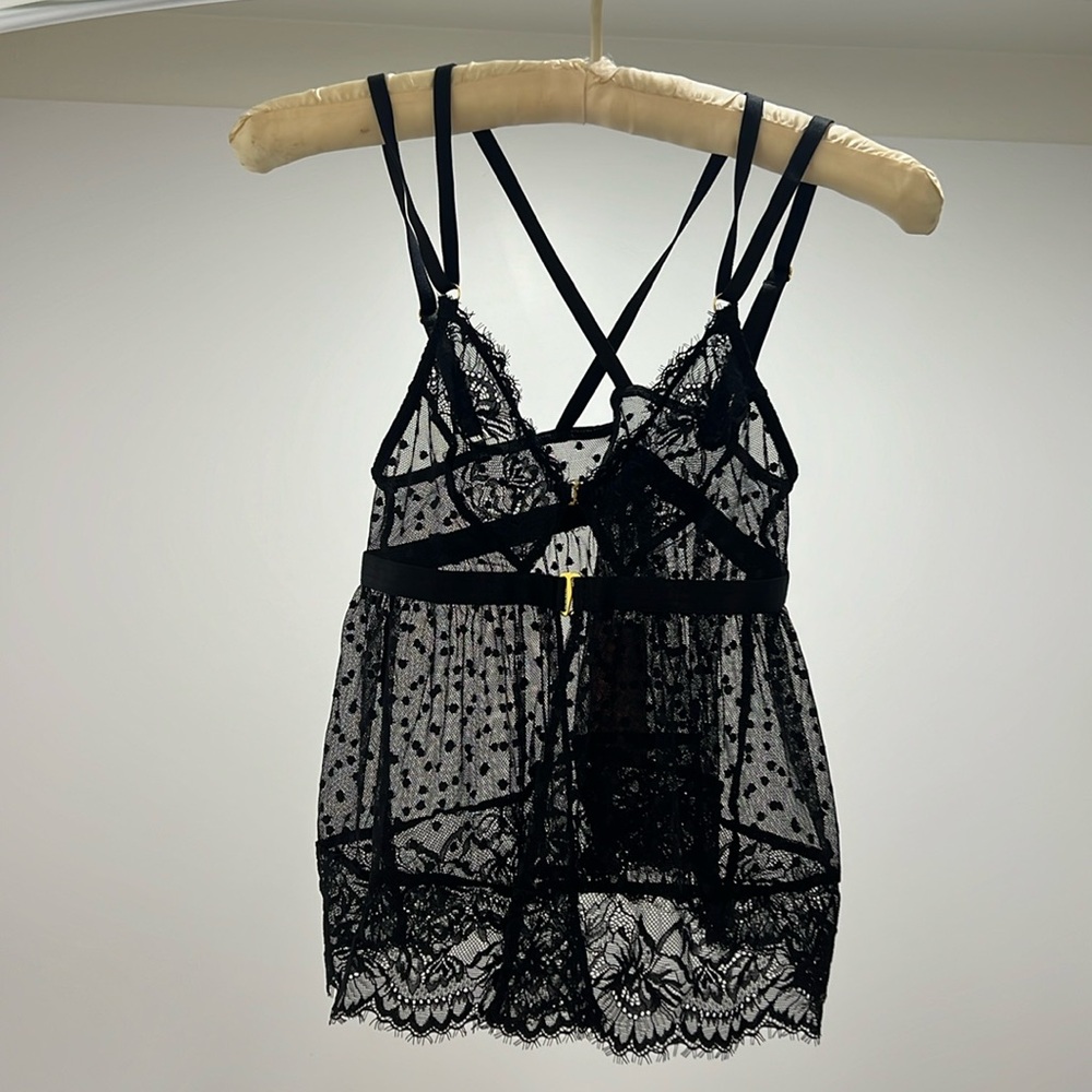 Mentionables black lingerie top